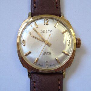 VINTAGE WIND UP DESTA 17 JEWELS,RUN GREAT